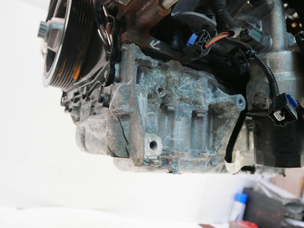 [MTD-436869] Motor Nissan / Renault Trafic 2.0 dCi M9R717