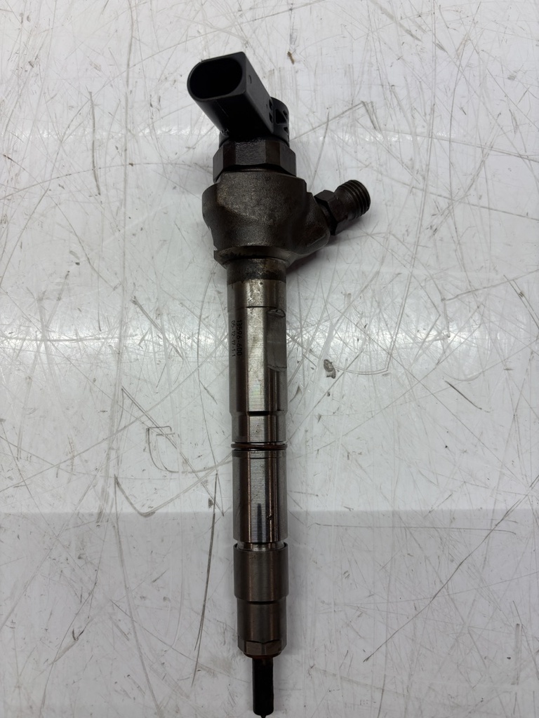 [MTD-487527] Inyector Audi A4 B9 A5 Q5 2.0 TDI DEUA DEU 04L130277AC
