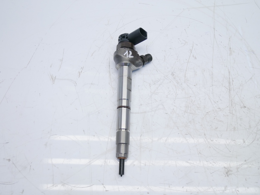 [MTD-386978] Inyector Audi A4 B8 A5 Q5 2.0 TDI CNH 0445110471 04L130277AE