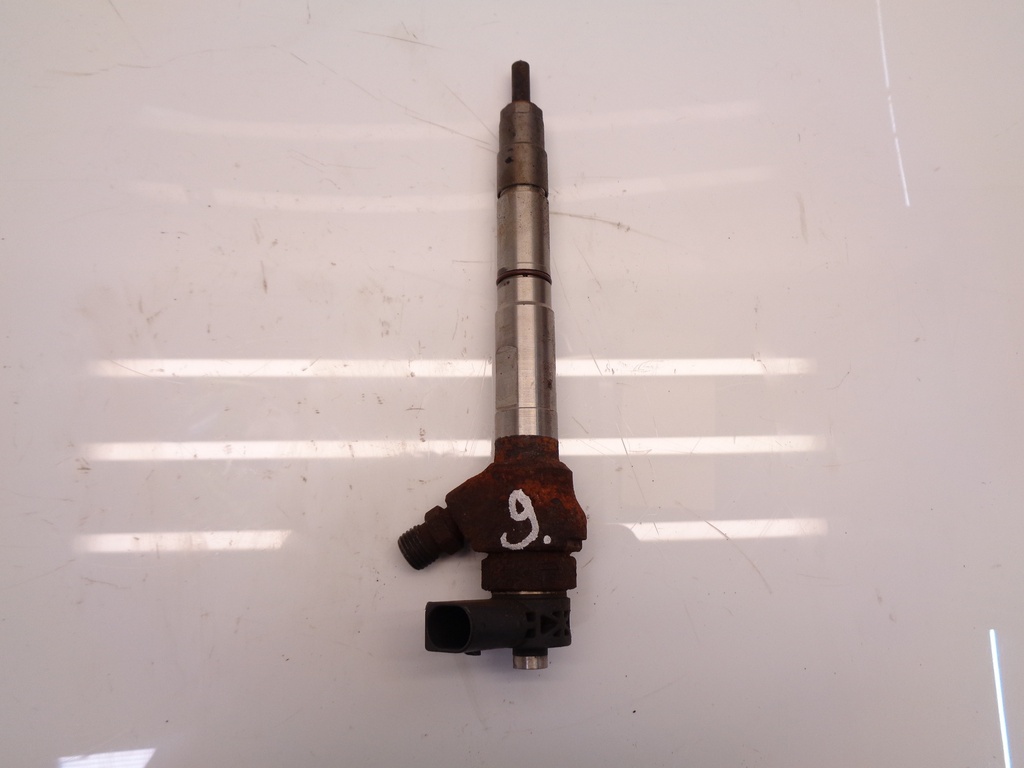 [MTD-388526] Inyector Audi A4 B8 A5 8T Q5 2.0 TDI CNHC CNH 04L130277AE