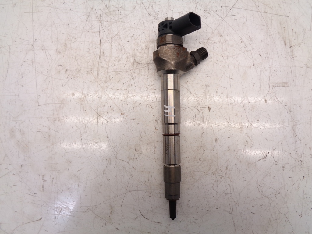 [MTD-391102] Inyector VW Caddy 2.0 TDI DFS DFSB DFSD 0445110469 04L130277AC