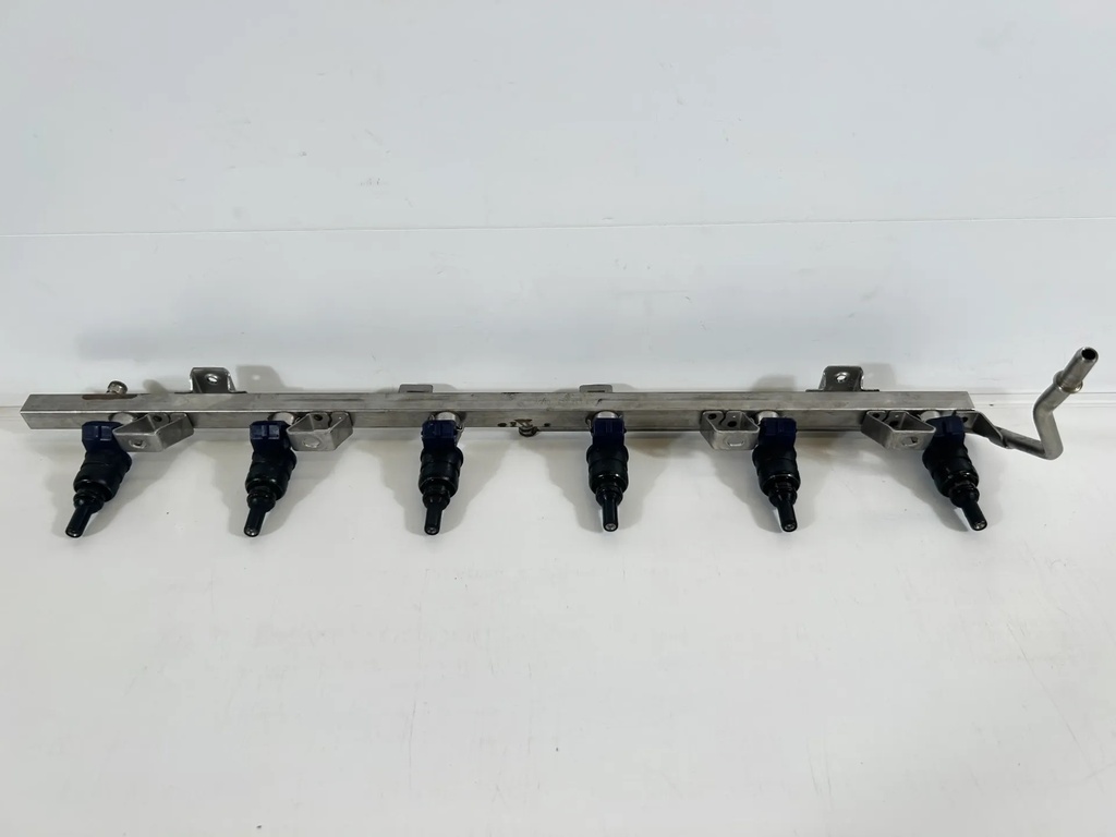 [1000748] Rampa inyección BMW X5 E53 3,0 i 306S3 M54 M54B30 143982702