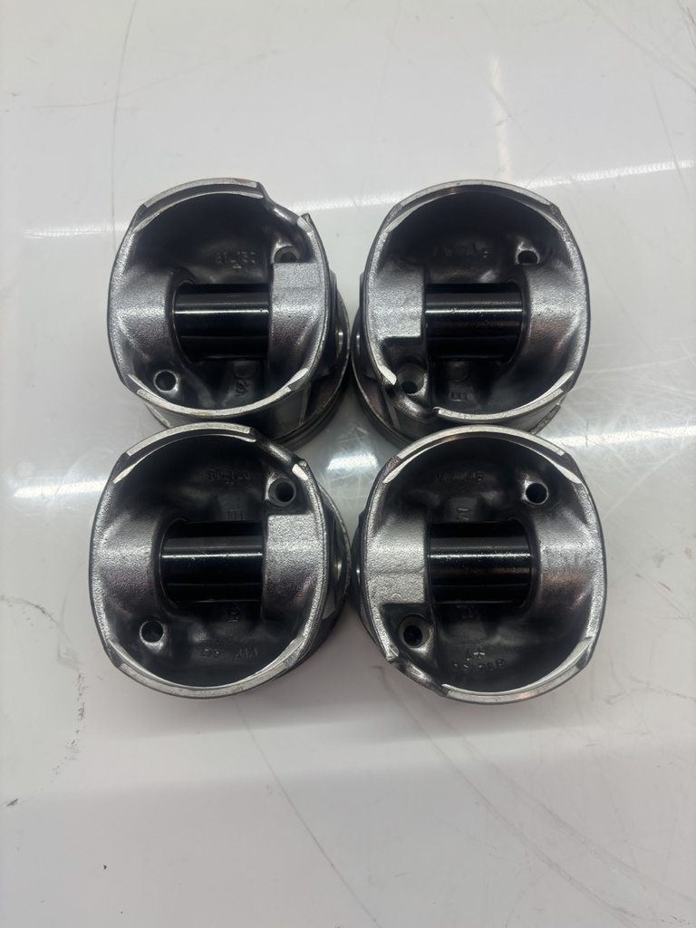 [MTD-495271] 4x Pistones para Audi Q3, Seat Alhambra, VW Sharan 2.0 TDI CUVC CUV 04L107065A