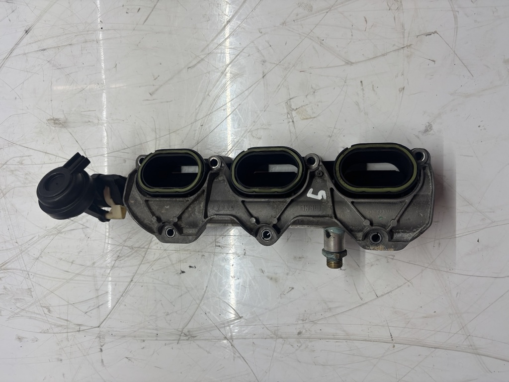 [MTD-495853] Colector de admisión Audi Q7 4LB 3.0 TFSI quattro CJWC CJW 06E133110AE