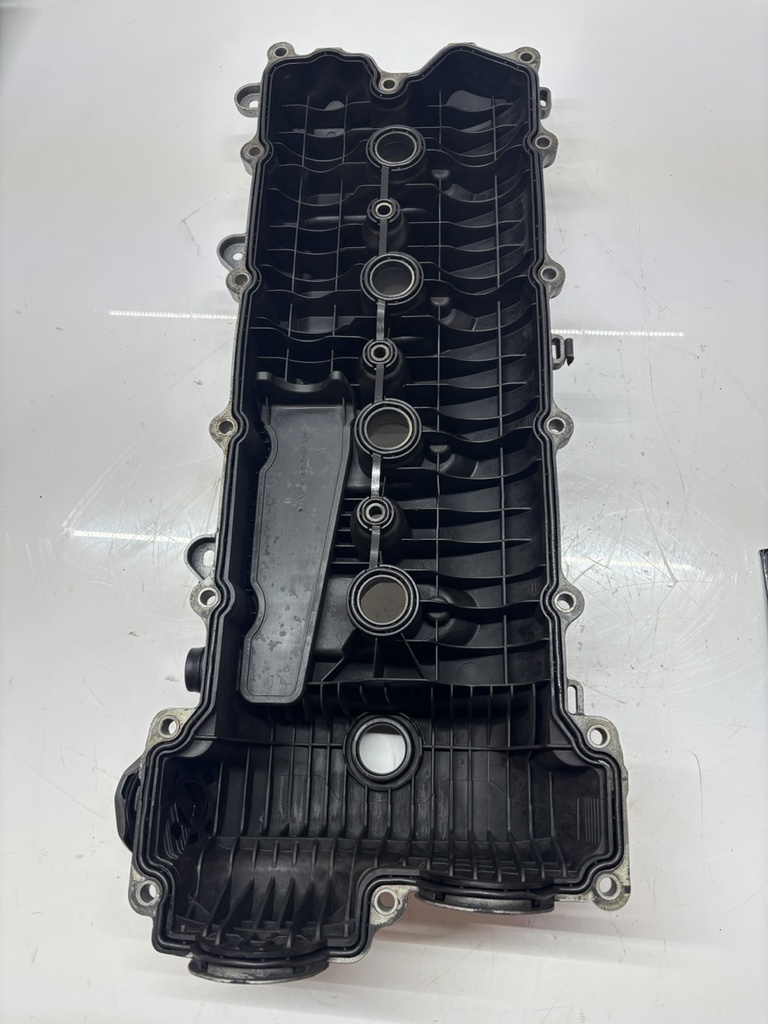 [MTD-501904] Tapa de válvulas Porsche Cayenne 9PA 4.5 V8 gasolina M48.00