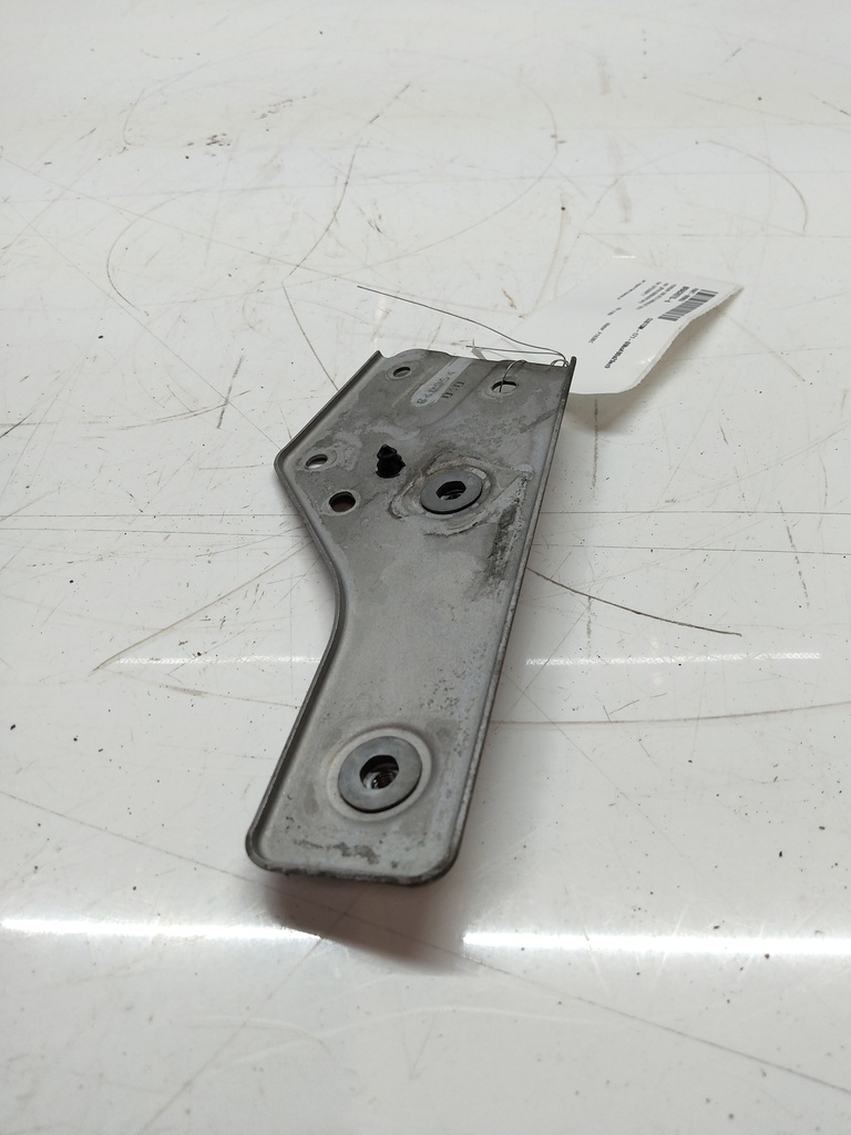 [MTD-506458] Soporte inferior de nivelación de gasolina FERRARI 296 GTS CABRIOLET 2024 F163BC
