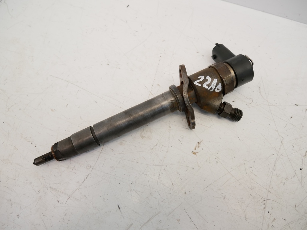 [MTD-504602] Inyector Volvo XC70 2.4 D5 D5244T 8658352 0445110078