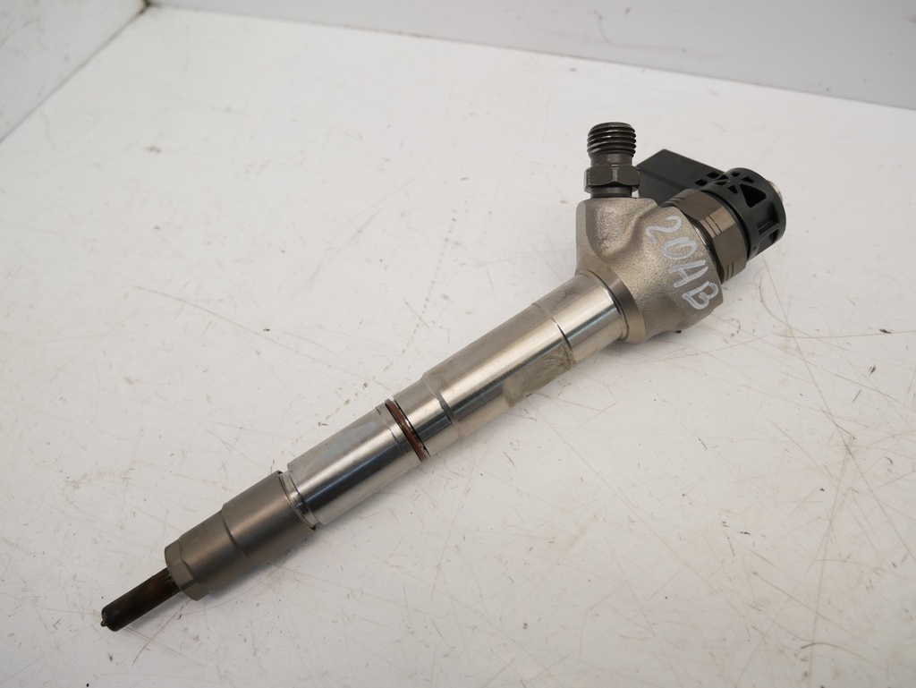 [MTD-495328] Inyector Audi A4 Q5 A5 2.0 TDI DETA 04L130277AE 0445110471