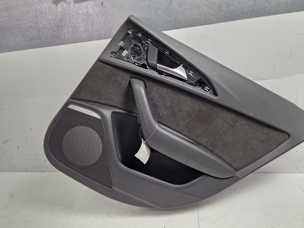 [MTD-497941] Panel de puerta trasera derecha Audi A6 Allroad C7 4G 3.0 TDI CRT 4G0867306A