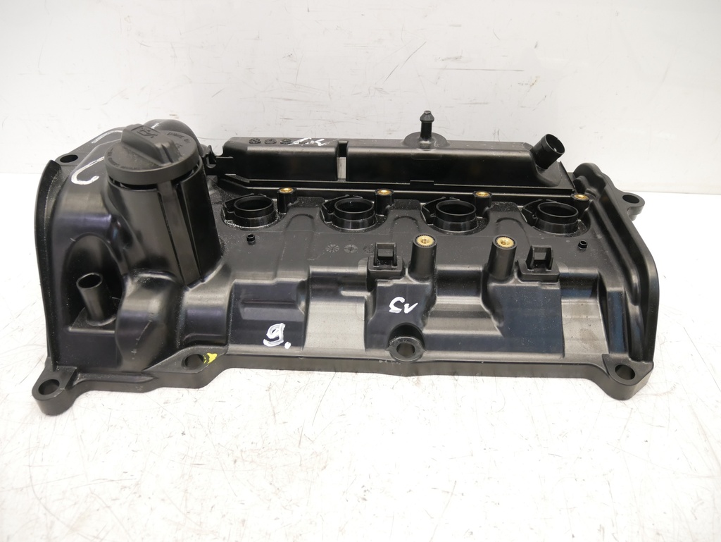 [MTD-387675] Tapa de balancines Honda Jazz V 1.5 eHEV (LEB8) 2021