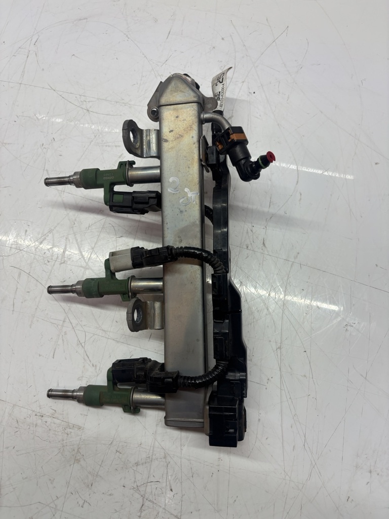[MTD-497547] Riel inyector Toyota Lexus Yaris 1.5 Hybrid M15A-FXE 23250-F3020