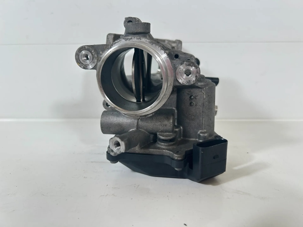[1000762] Mariposa admisión Volkswagen Golf 1,6 TDI CLHA 04L128063N