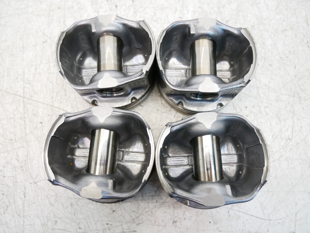 [MTD-497715] Juego de 4 pistones Mercedes A-Klasse B-Klasse 1.3 gasolina M282.914 282.914 M282 120104449R