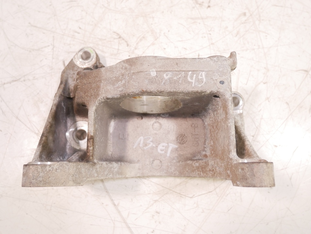 [MTD-390699] Soporte de motor Nissan Leaf EM57 15031 3A085