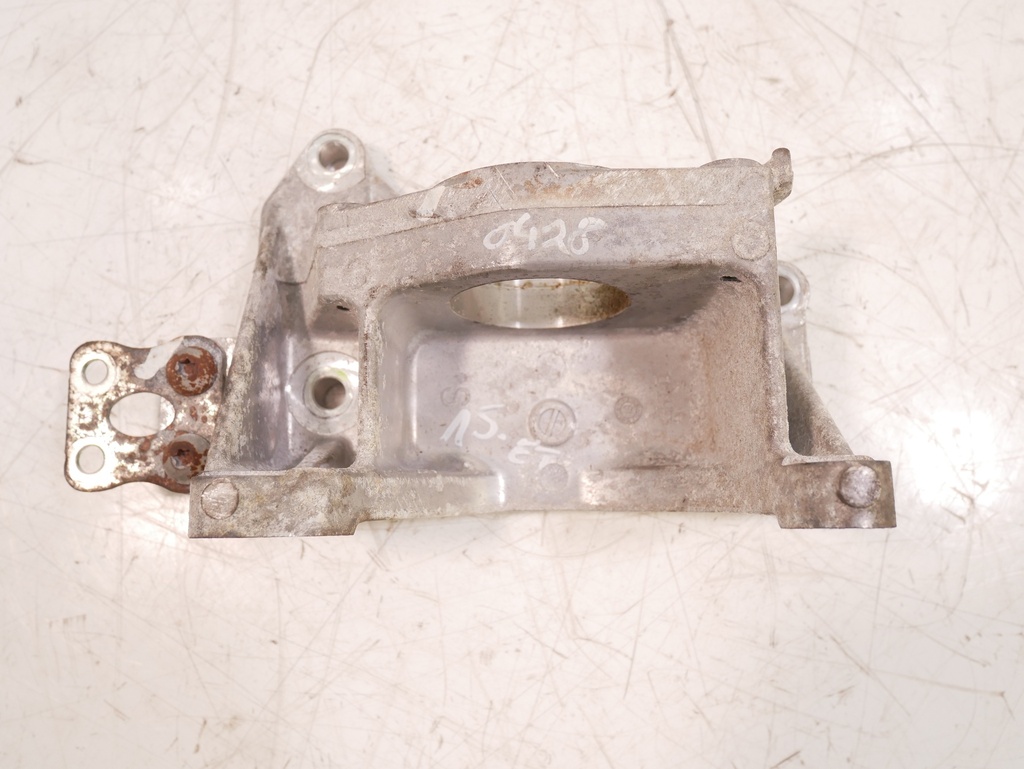 [MTD-390701] Soporte de motor Nissan Leaf EM57 2020