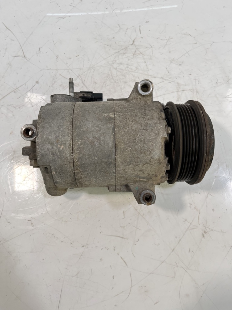 [MTD-417980] Compresor de aire acondicionado Ford Fiesta VI 1.0 Gasolina C1B1-19D629-AD