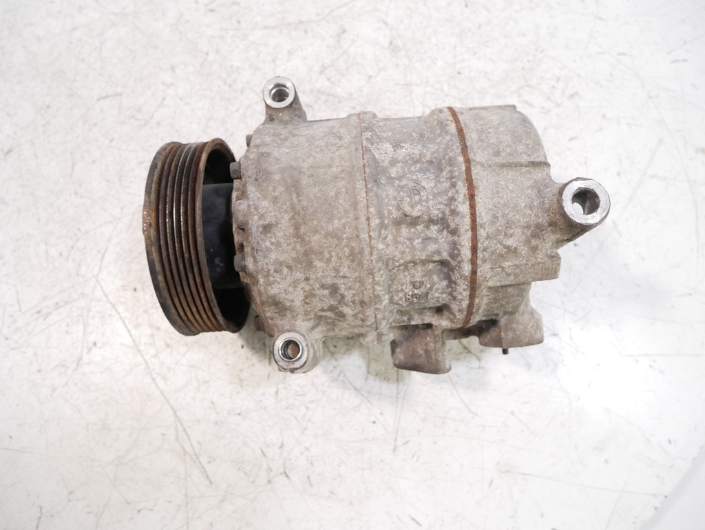 [MTD-442122] Compresor de aire acondicionado Land Rover Range Rover L322 5.0 508PS AJ133 7EO816803B