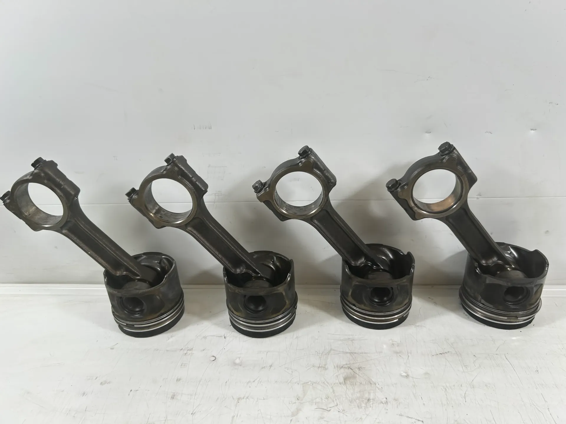 4x Pistón con biela Duster 1,5 dCi K9K658 K9K