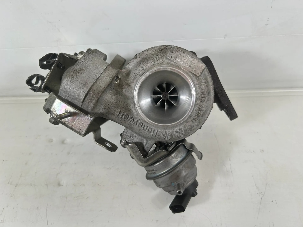 [1000773] Turbo Isuzu D-Max MK2 II 1.9 Ddi Diesel RZ4E-TC RZ4E 8983446310 846101-0004