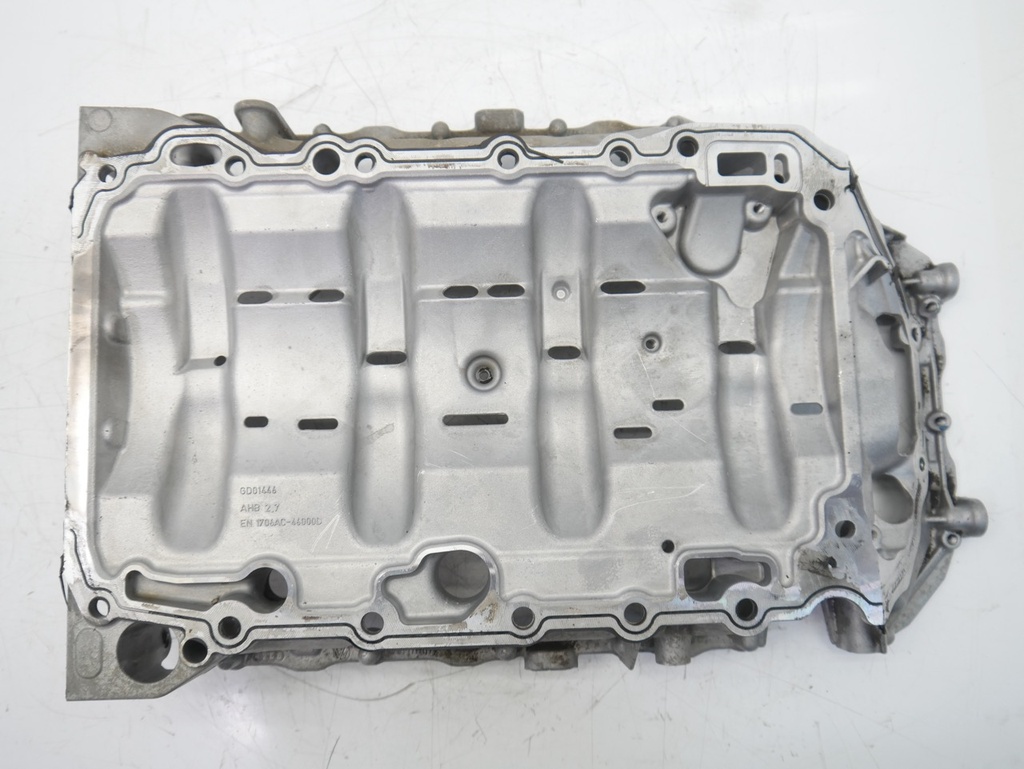 [MTD-478056] Parte superior del cárter de aceite para Audi Q3 VW Golf 2.0 TFSI CCTA CCT - 06J103603T