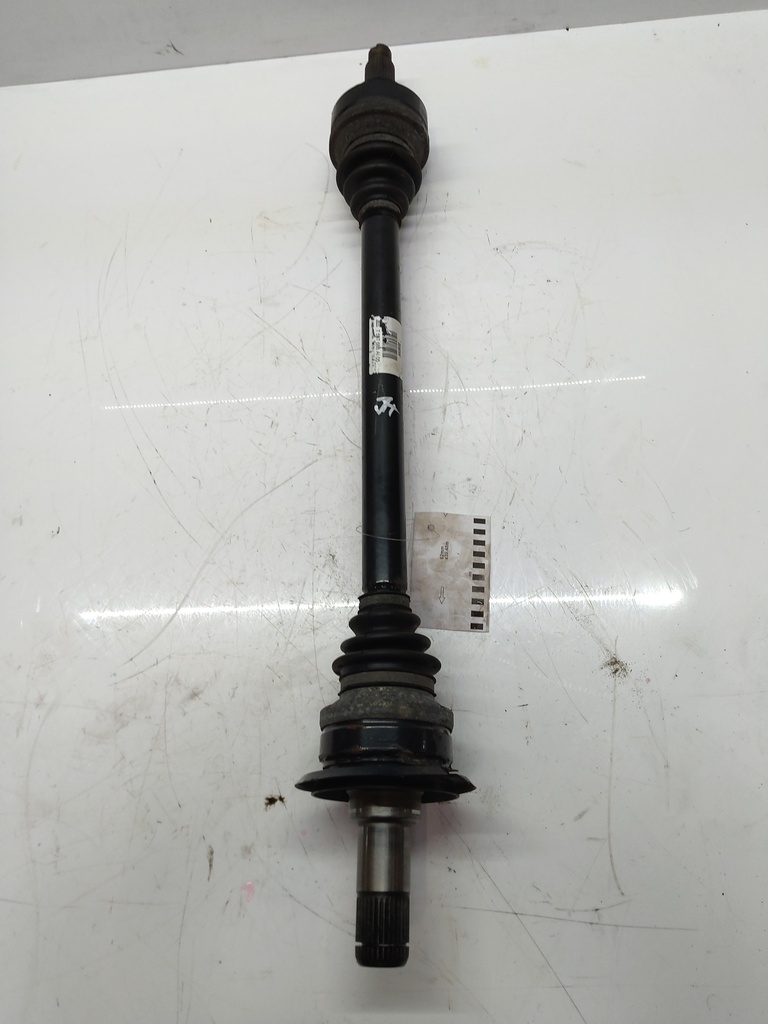 [MTD-504687] Eje de transmisión BMW Serie 3 F30 F80 3.0 340i B58B30M0 B58B30A B58 7597686