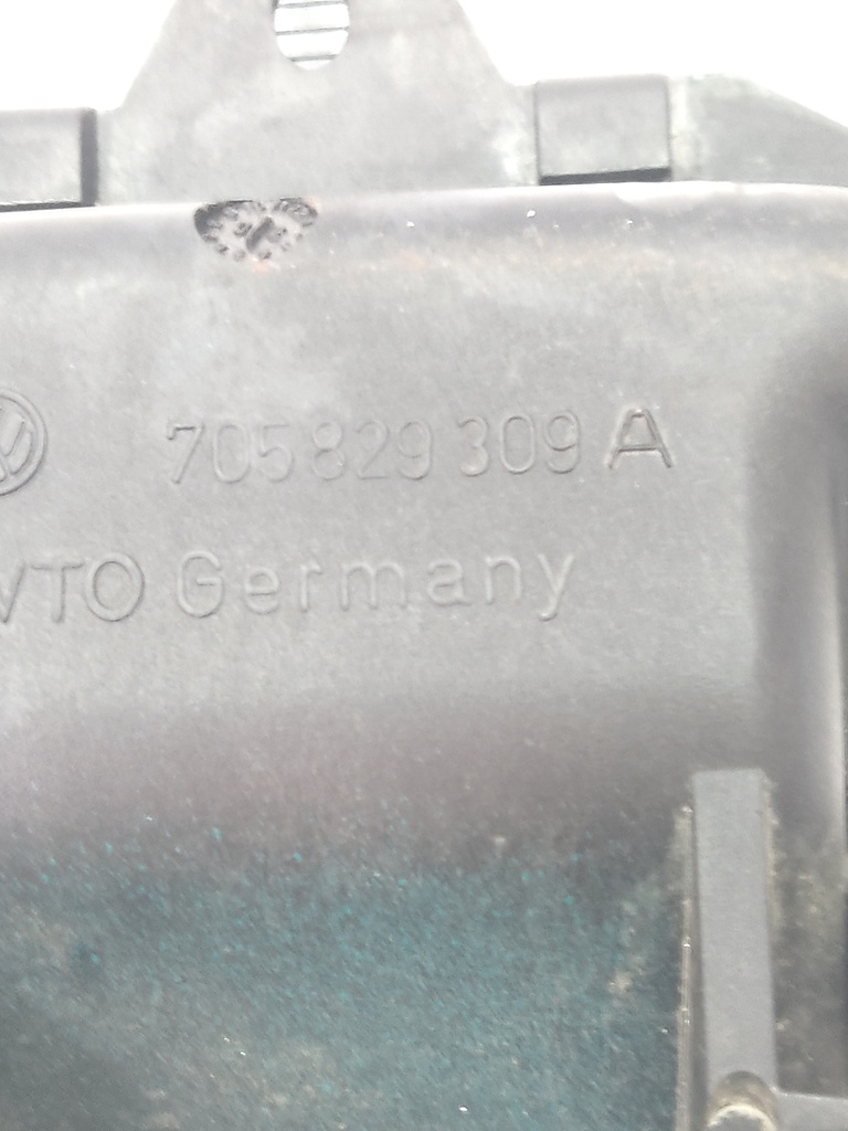 [MTD-504859] Manija de la puerta VW Transporter T4 2.5 TDI 88CV AJT