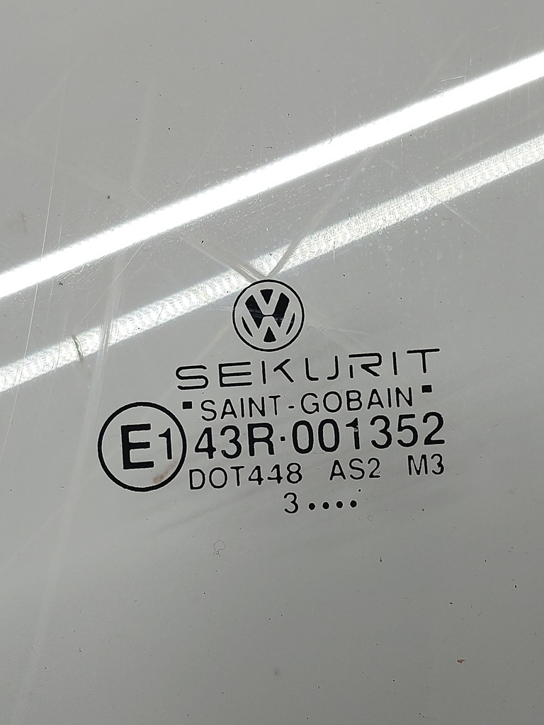 [MTD-504868] Ventana VW Transporter T4 2.5 TDI AJT