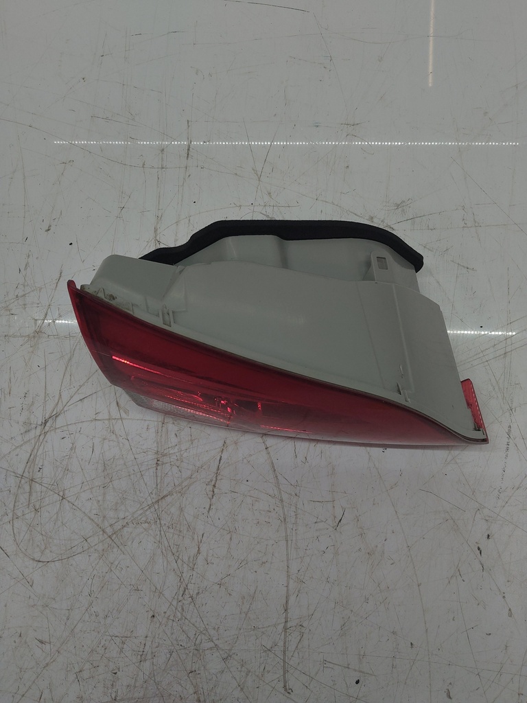 [MTD-510752] Luz trasera Peugeot 308 SW II 1.5 BlueHDi 102 CV YHY DV5RD 9678098080