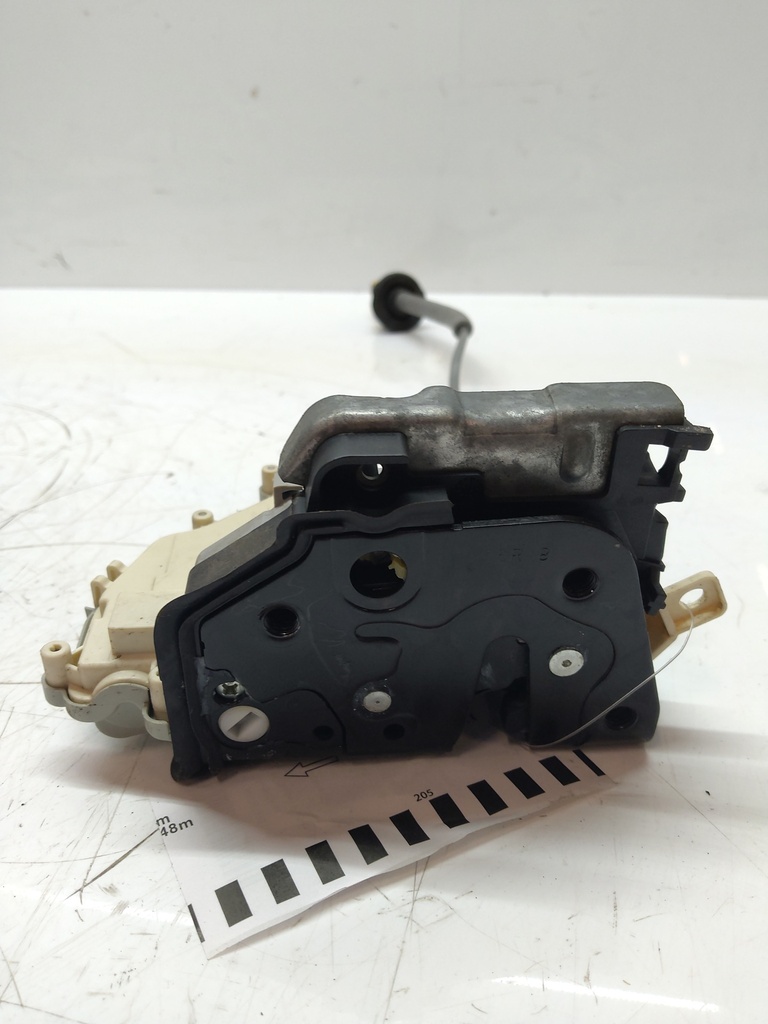 [MTD-511814] Cerradura de puerta Audi A4 B9 Avant 8W5 2.0 TDI Diesel DEUA DEU