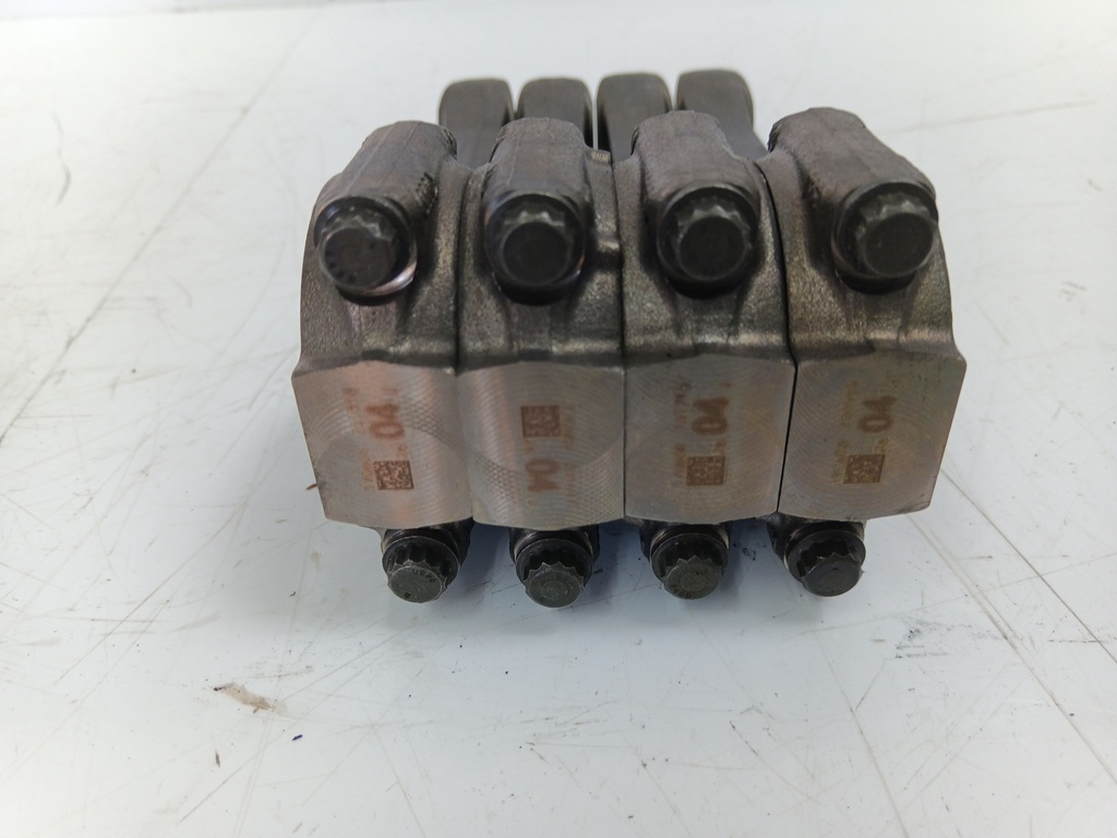 [MTD-512325] 4x Biela Audi A3 VW Golf 2.0 TDI CBAB CBA 038J