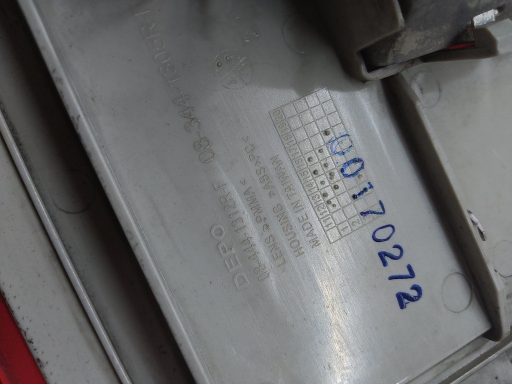 [MTD-514741] Luz trasera derecha BMW X5 E70 3.0d M57D30 2008