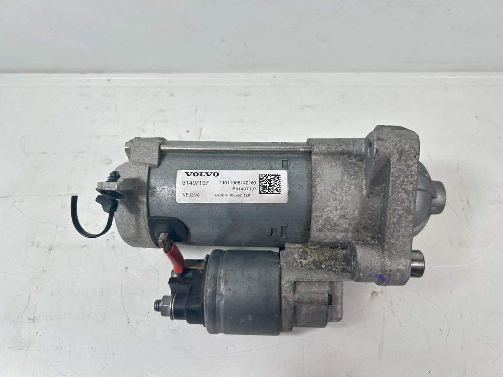 [1000781] Motor de arranque Volvo V40 525 526 1.5 T3 B4154T2 31407197