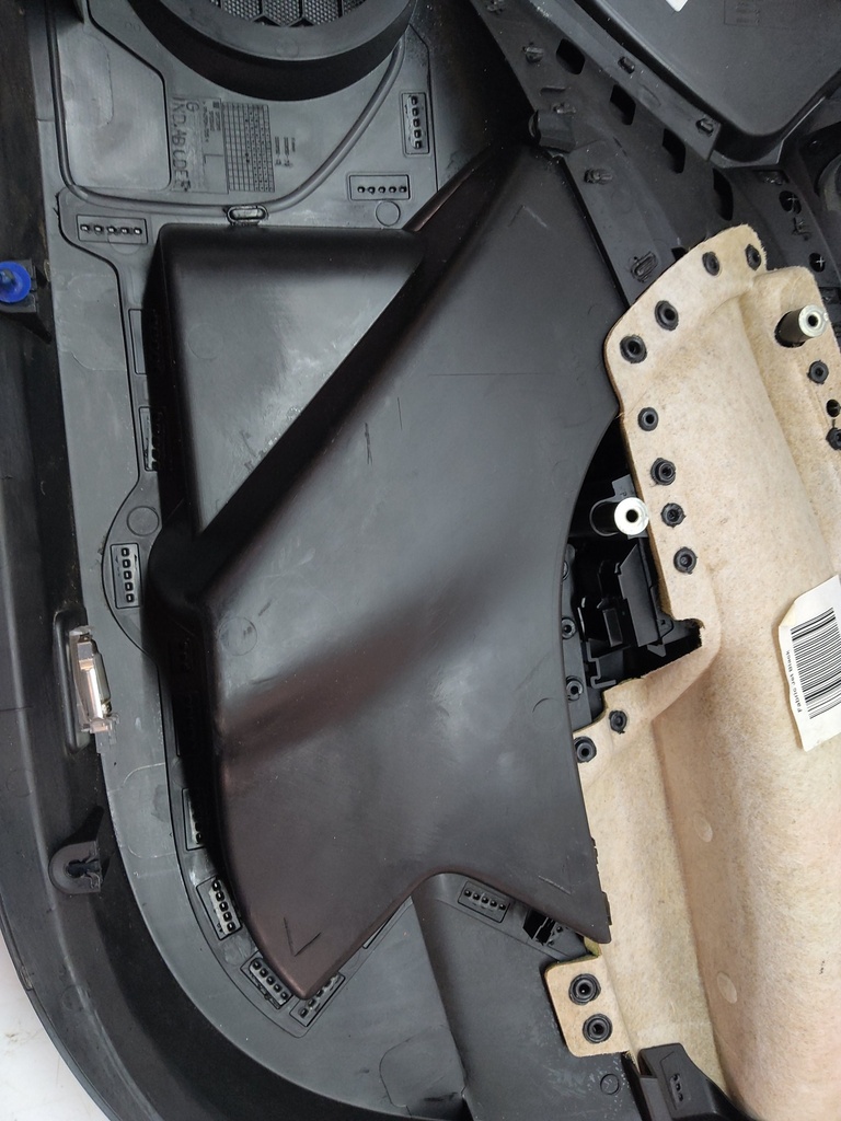 [MTD-515413] Panel de puerta Opel Insignia A G09 2.0 CDTI Diesel A20DTH LBS 13327657