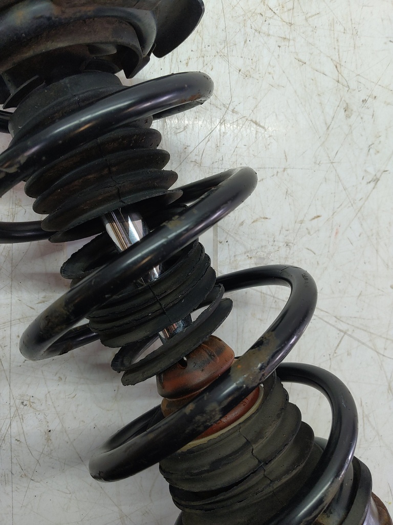 [MTD-517048] Puntal de suspensión Ford Fiesta VI CB1 1.0 EcoBoost 2013-2017