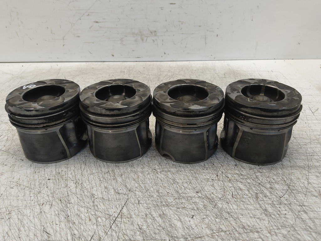 [MTD-517323] Juego de 4 pistones Opel Astra K 1.6 CDTi B16DTH / B16 LVL (04/2016 - 08/2019)