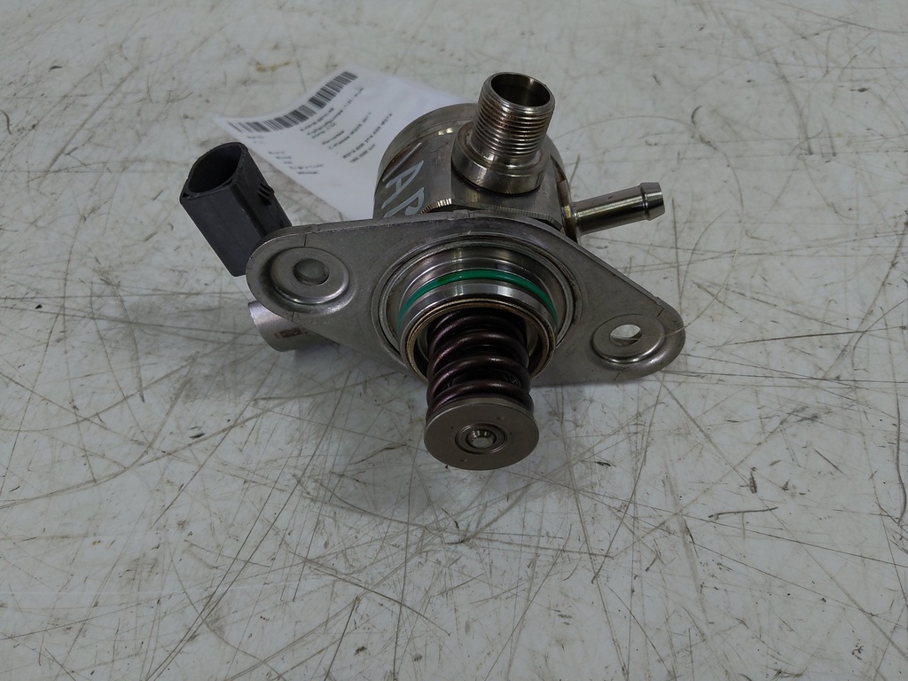 [MTD-517813] Bomba de combustible Mercedes Clase C W205 2.0 C200 M274.920 A2740700501