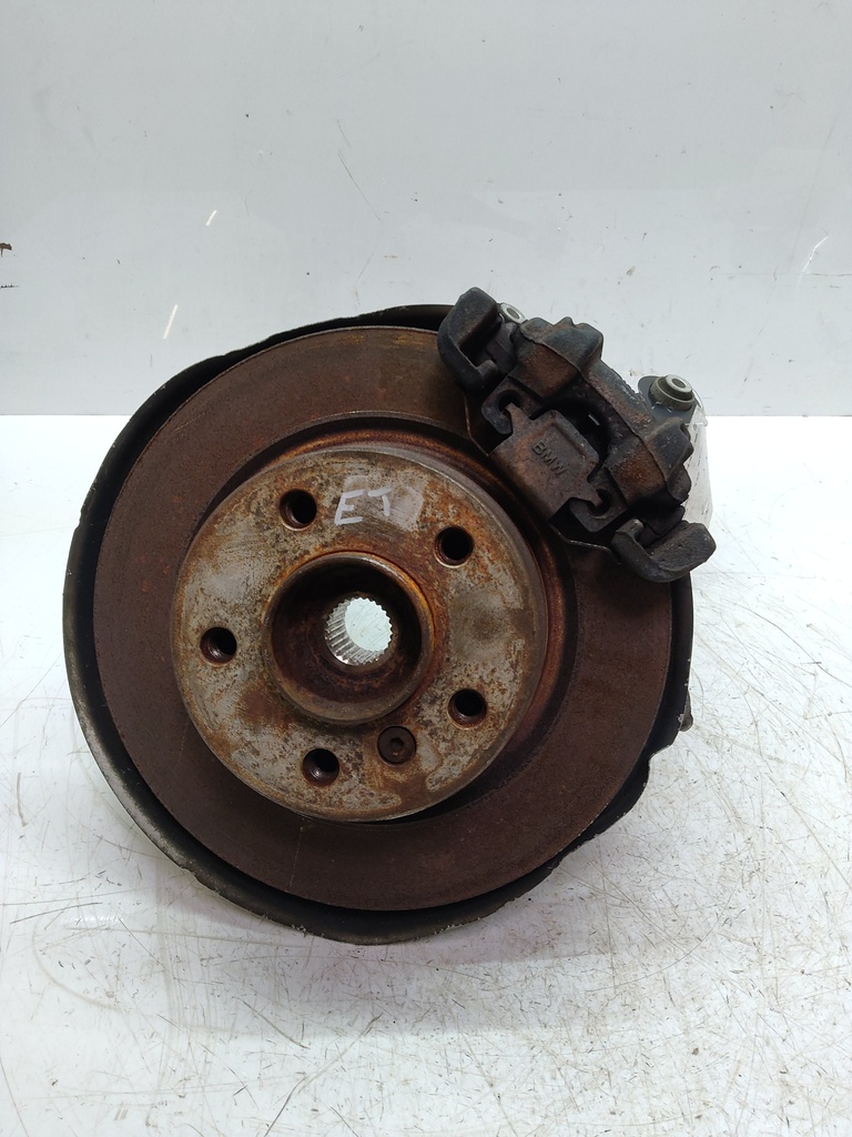 [MTD-524558] Buje de rueda trasero derecho BMW Serie 1 F20 2014 N13B16A 1.6