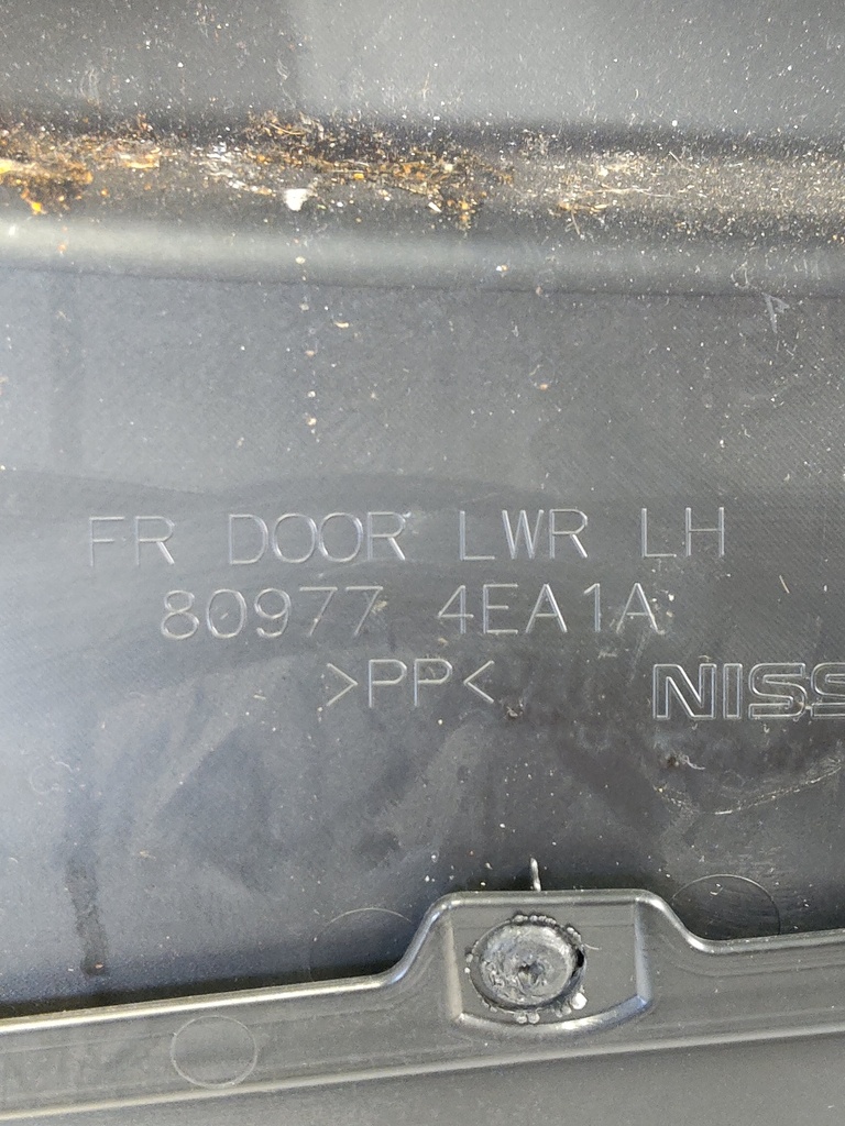 [MTD-531029] Revestimiento de puerta Nissan Qashqai MK2 J11 2018 HRA2DDT H5F 1.2 DIG-T 809774EA1A