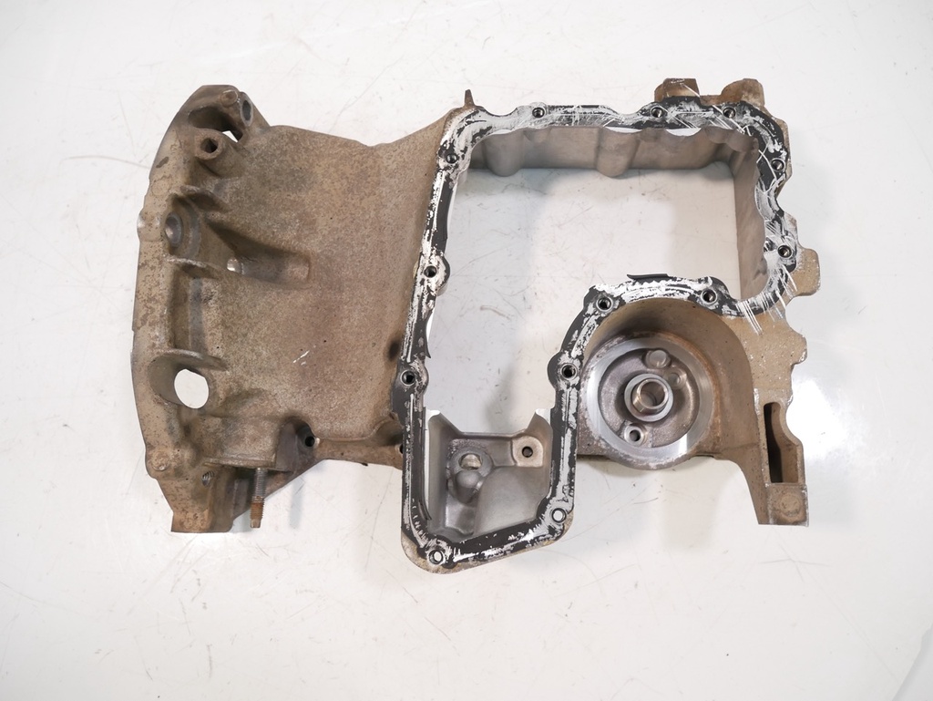 [MTD-446595] Parte superior del cárter de aceite Citroen Peugeot 1.2 VTi HMZ EB2F HM01 9808683380