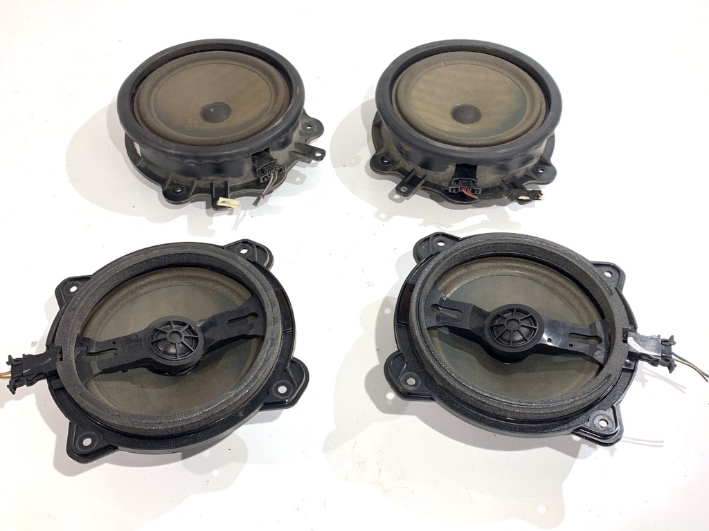 [STARK-814720] Altavoces AUDI A3 (8P1) 2003-2013
