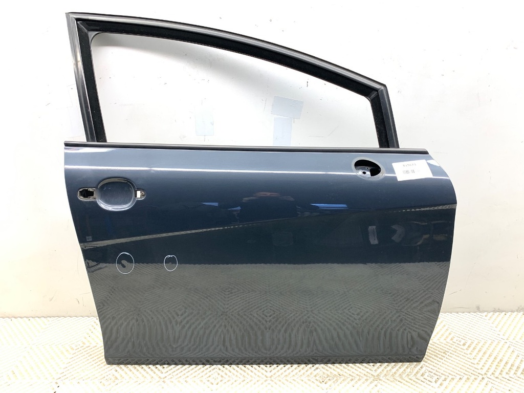 [STARK-815673] Puerta delantera derecha SEAT León (1P1) 2005-2013