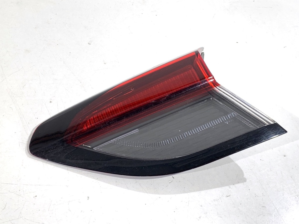 [STARK-829232] Piloto trasero derecho OPEL CORSA F 2019-2022 1.2 (68) 74kW 101CV gasolina