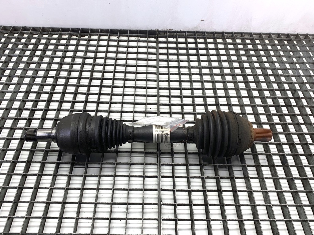 [STARK-837696] Semieje delantero izquierdo Mercedes-Benz Clase A W176 2012-2018