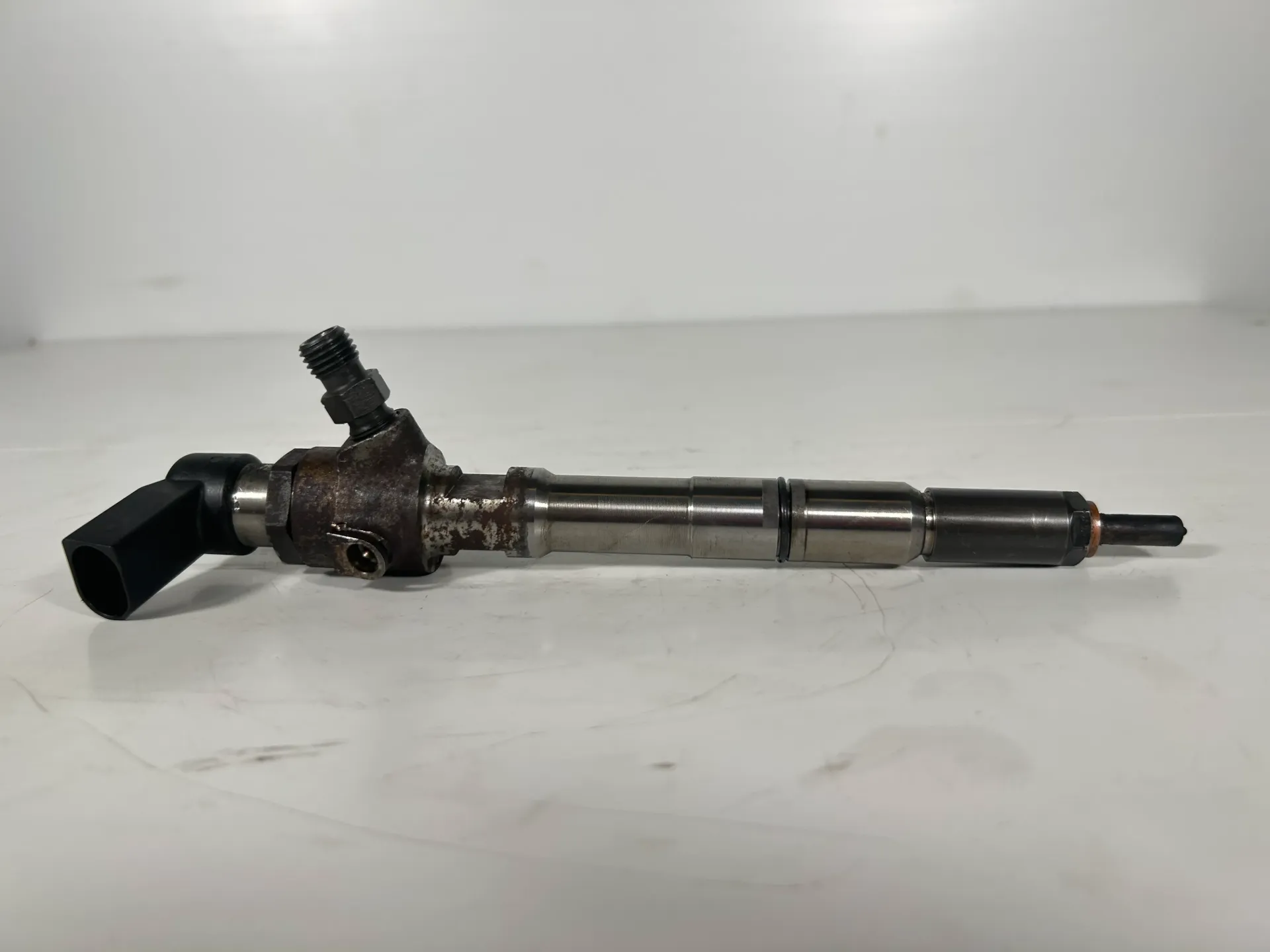 [1000848] Inyector Audi A3 8P 1,6 TDI CAY CAYC 03L130277B