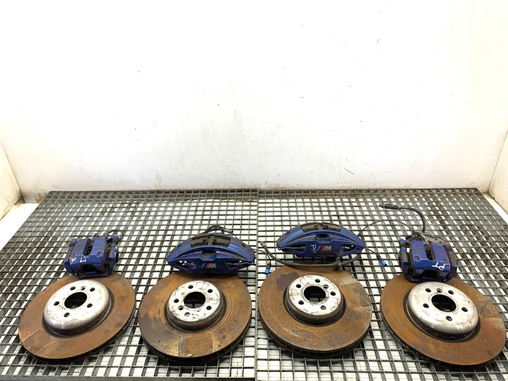 [STARK-939404] Pinza de freno delantera izquierda BMW X4 (G02, F98) 2018-2022