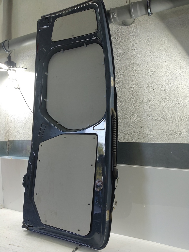 [MTD-533775] Puerta trasera Mercedes Sprinter 3,5 t B910 2020 OM651.958 314 CDI