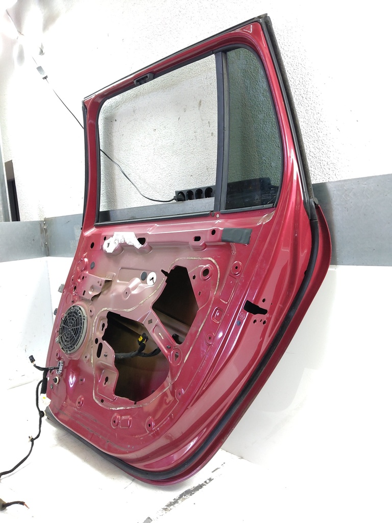 [MTD-532061] Puerta trasera derecha Citroen C4 Grand Picasso 2017 EPY ruby red