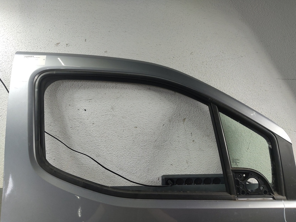 [MTD-533735] Puerta delantera derecha Citroën Berlingo 2022 1.5 HDI 75kW/102CV
