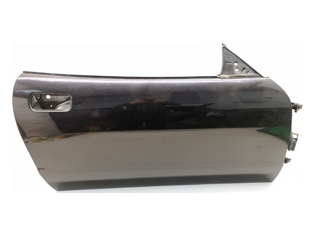 [STARK-926497] Puerta delantera derecha Maserati 3200 GT cupé 1998-2002