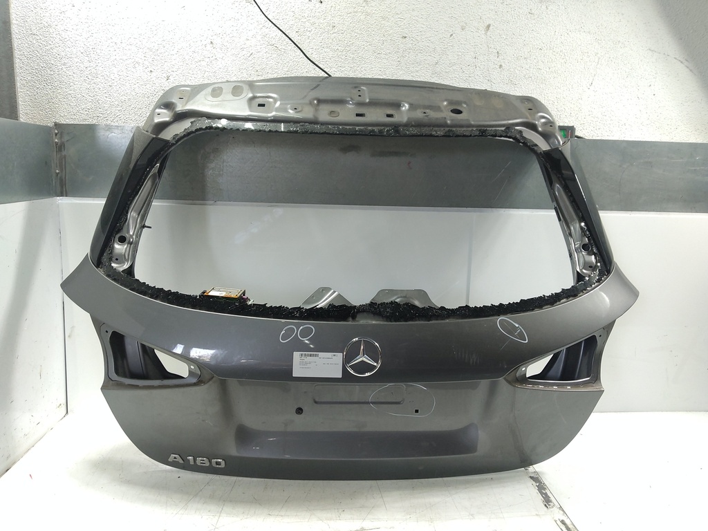 [MTD-533797] Portón trasero Mercedes Clase A W177 2020 M282 1.3